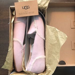 Girls Ugg Slippers Pink Hailey Sparkle size 4